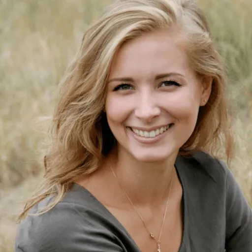 Customer Support Specialist Charlotte Burke